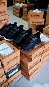LOZTA Sepatu Anak SD Hitam Size 31 - 38 New Atta Series