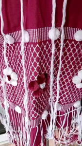 เดรสกะเหรี่ยง ลายดอกไม้ มีหลายสี ผ้าฝ้ายทอมือ ผ้าทอเนื้อดีมาก งานดี เป็นฟรีไซส์ อก32-42 สอบถามเพิ่มเติมทักมาได้ค่ะ