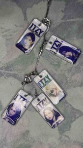 ITZY Glow Charms