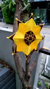 ธุงใยแมงมุมรูปหัวใจขนาด4นิ้ว แบบเดี่ยว ใช้แขวนประดับตกแต่งบ้านร้านค้างานประเพณีต่างๆเพื่อความเป็นศิริมงคล เรียกทรัพย์ ป้องกันสิ่งชั่วร้าย