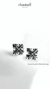 ติดหูติดหู ต่างหูแป้น ต่างหูคูลฟลิกลายไม้กางเขน 925 ฟรี ผ้าเช็ด Cross Crucifix Stud Earring