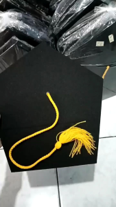 Toga Wisuda Murah/ Topi Sarjana/ Topi Toga Wisuda Anak/ Topi Wisuda TK SD SMP SMA dan MAHASISWA