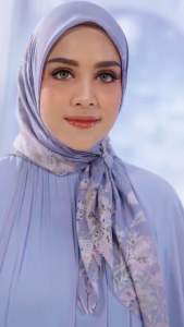 HIJAB SEGIEMPAT MIRROR BUTTONSCARVES MISOOL SERIES TERBARU BEST SELLER