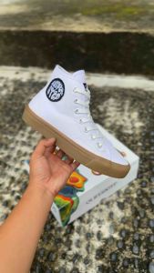 Sneakers Pria Wanita - Sepatu Putih Gum Coklat Quiferstep Odisi Basic High White Gum Casual Sneaker putih tinggi kanvas remaja cewek cowok Spatu canvas kasual