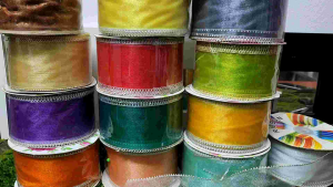 Organza Ribbon Hadiah Hiasan Pembungkusan / W8cm x 10meter Organza Ribbon Hadiah Hiasan Pembungkusan / DIY Decoration Hantaran Perkhawinan Decoration / Hamper Pembungkusan.