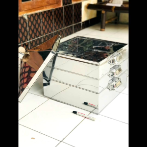 KLAKAT KUKUSAN/UKURAN 40x40/BAHAN STENLIS/2 SUSUN