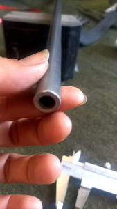 Pipa Besi Seamless Od 13mm / Id 8mm Tebal 2.5mm panjang 20cm sampai 100cm