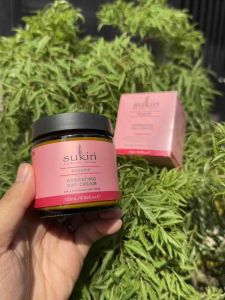 Kem dưỡng da ban ngày Sukin Rosehip Hydrating Day Cream lọ 120ml