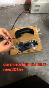 ไฟเลี้ยวกระจกข้าง Revo ปี2015 ขึ้นไป ใส่ได้ทุกรุ่น ไฟหรี่ ไฟเลี้ยววิ่ง