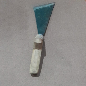 tréc làm cỏ vườn