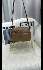 Tas selempang wanita import terbaru chibao 1506 bahan parasut halus