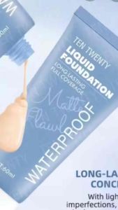 BUY 1 GET 1 LIQUID FOUNDATION LONG LASTING FULL COVERAGE