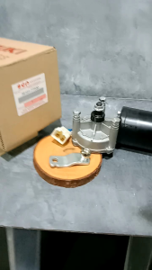 Dinamo Motor Penggerak Wiper Depan Suzuki Futura Carry 1.5cc