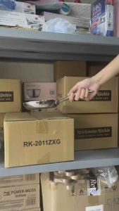 Chảo Chockmen size 14cm nhỏ xinh như đồ chơi nhưng lại cực hữu dụng: xào nấu đồ ăn dặm cho bé phi tí hành tỏi ckm583