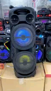 USB BIG SIZE KARAOKE BLUETOOTH SPEAKER AUXILLARY FMRADIO FREE MIC AND REMOTE CP STAND