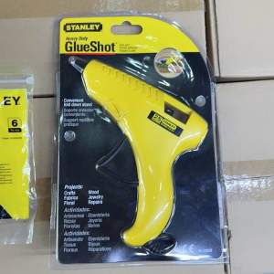 Stanley 40W Trigger Feed Hot Melt Glue Gun 100-240V/25W Round Pin [69-GR20B] with 6 Sticks