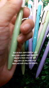 Combo 10 cây bút bi mực xanh Deli Q03336 ngòi 0.7mm ( viết cực êm màu mực đậm đẹp )