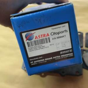 KAMPAS REM DEPAN FORTUNER VNT HILUX VIGO AKEBONO ORIGINAL ASTRA AN-559WKT
