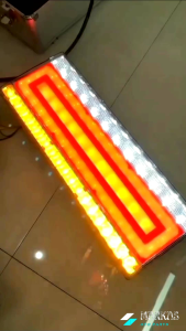 Sepasang Lampu Rem Belakang Truk Variasi Model Kotak 24Volt 33cm 41cm 47cm Type 875 Led Stop Lamp Sein Running Truck Hino Lohan Fuso Giga Quester Canter Universal 1set 2pcs