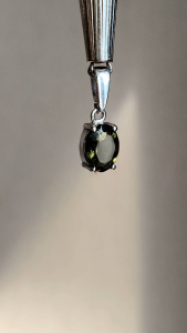 💚 จี้ สะเก็ดดาวโมลดาไวด์ เงินแท้ 925 แบบเจียรนัย จาก ประเทศ Czech Republic 🇨🇿   ขนาดกะทัดรัด