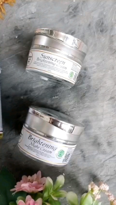 Paket Platinum Essence Shimmer & Shine oleh Byla Beauty