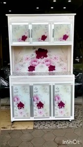 Lemari Piring 3 Pintu Tiang Super Pakai Roda /trinityjayafurniture