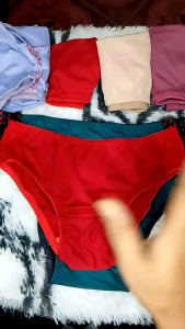 3 Pcs Celana Dalam Wanita Motif Renda / Size M. L. Xl. XXl