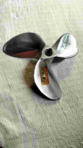 Perlengkapan perahu no 7/8 daun 3 as 19mm / Baling2 perahu