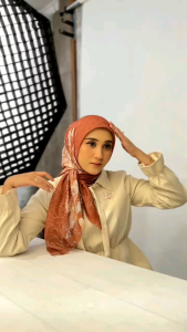 PETTALURE SCRAFT BY NADHEERA LUXURY✅ HIJAB JILBAB SEGI EMPAT MEWAH ADA BOX ✅ TERBARU BISA COD✅