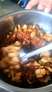 น้ำพริกเผา ผัดกากหมู กากหมู่แยกกับตัวน้ำพริก แพ็ค /1 กิโลกรัม สินค้าราคาพิเศษ!!!!