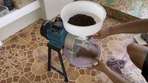 เครื่องโม่บดละเอียด(ใบบดหิน)การันตีมีอะไหล่ทุกชิ้นเครื่องที่สั่งกับทางร้าน มีรับประกันสินค้า