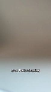 mormormor + Love Potion Earring (***โปรดอ่าน🥹🙏🏿 วิธีเปิดอยู่ในวิดีโอรูปแรกนะคะ***)