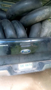 เครื่องดื่มลอยน้ำ ยางดำ - ยางในรถมือ 2 - สำหรับการทำกะชังปลา - ห่วงยางหลัก - ขนาดวงล้อสิบล้อ - พร้อมใช้งาน