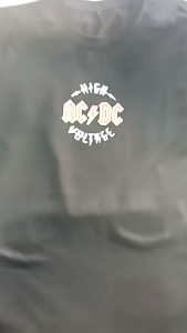 Baju Kaos Band Distro 100rb Dapat 4pcs: The Bittles, Rolling Stones, Metallica, AC/DC, GNR, Nirvana, Queen, BMTH, Dream Theater, Iron Maiden, Avenged Sevenfold, Red Hot Chili Peppers