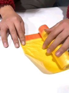 Kantong Plastik Sampah Gulungan Roll / Kantong Plastik Sampah dengan Tali