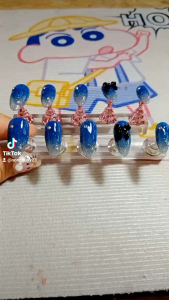 เล็บปลอมสีแฟรชขาวฟ้า มีกาวตะใบแถม