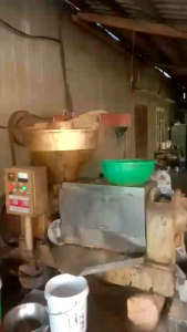 Dầu phộng ép nguyên chất