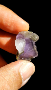 ฟลูออไรต์ แฟนท่อม คิวบ์ สีม่วง 🔸 Purple Phantom Fluorite Cubic