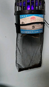 Đèn Bắt Muỗi Công Nghiệp Rất Hiệu Quả Cho Chuồng Trại