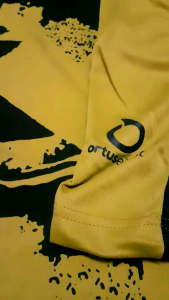 Setelan Jersey Bola Dewasa Baju Bola Futsal Voli Terlaris