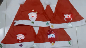 Paket Topi Santa Clause Lampu LED Karakter 1 pcs 20 Pcs 50 pcs / Topi Natal / Topi Merry Christmas / Topi Santa Dewasa / Topi Santa Anak / Topi Lampu Santa / Topi Santa Lampu LED / Topi Natal Merry Christmas / Topi Natal Polos /Topi Natal Anak Anak