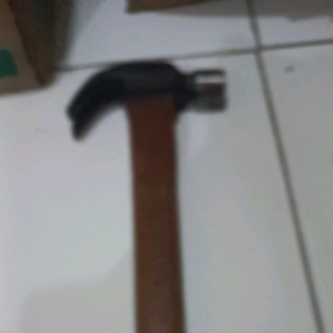 Palu Kambing 050 Lokal Gagang Kayu: Alat Tukang Kayu Serbaguna