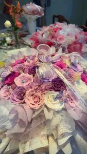 For special dayanniversarybirthdayvalentineday girl friend/bestfriend Flower Bouquet Mix Color 32pcs rose soap flower
