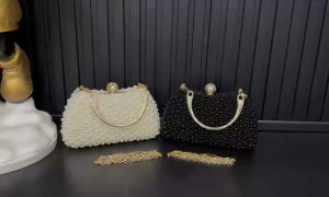 Túi Full Ngọc Trai Đen Ngọc Trai Trắng Quai Cầm Tay Đeo Chéo Tiểu Thư Sang Chảnh Size 22cm (Auth Tuồn)