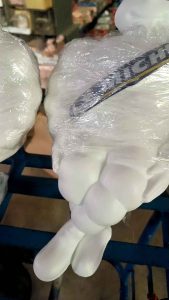 ตุ๊กตามิชลินเทียบแท้ขนาด 12นิ้ว พร้อมขาจับ ตุ๊กตาประดับรถยนต์ รถบรรทุก6ล้อ10ล้อ