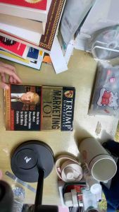ส่งฟรี มีโค้ดส่วนลด Trump University MARKETING 101 หนังสือภาษาอังกฤษมือสอง