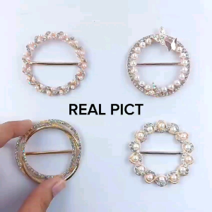 Bros Kerudung Xuping Elegan dengan Berlian Imitasi dan Mutiara - 12 Model Cantik