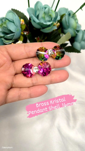 Bros Dagu kristal Swarovski Grad A pendant shell