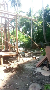 Saung & Rumah Bambu Tingkat: Desain Tradisional untuk Liburan dan Acara Outdoor