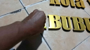 20cm BISA PILIH HURUF.AKRILIK GOLD MIRROR TINGGI Ketebalan 2 mm